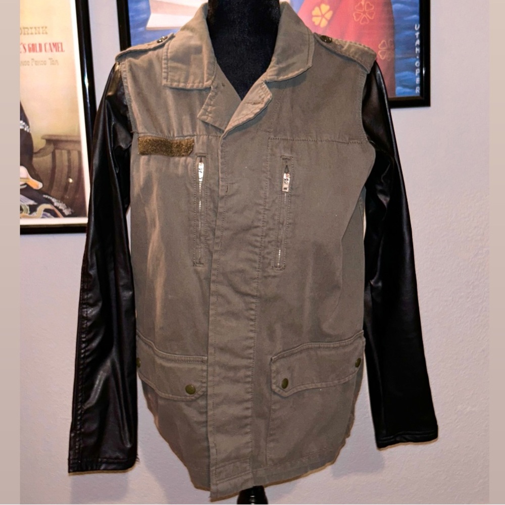 Topshop - Military Jacket w/ faux leather sleeves - Women’s Size 6